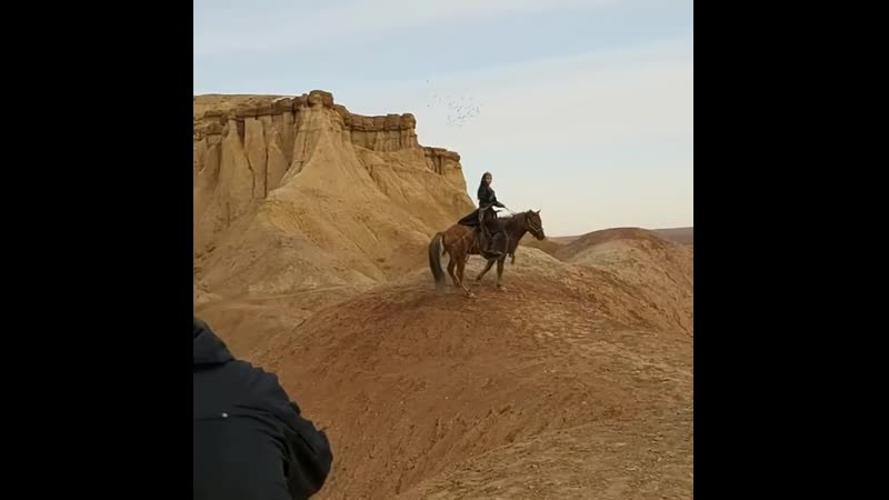Монгольская актриса и балерина м цэрэндолгор сыграла в роль принцессы хутулуны