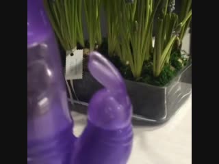 Мультискоростной вибратор с клиторальным стимулятором в виде зайчика