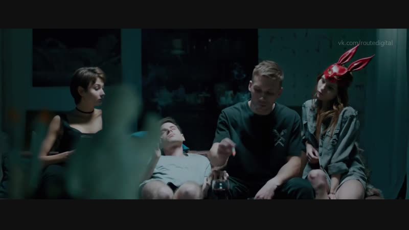 Анастасия Ягайлова мен Василий Ливердің әйнек артындағы секс-видео шоуы Анастасия Ягайлова мен Василий Ливердің әйнек артындағы секс-видео шоуы