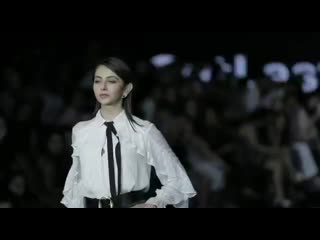 Ракул прит сингх на подиуме lakmé fashion week 2020