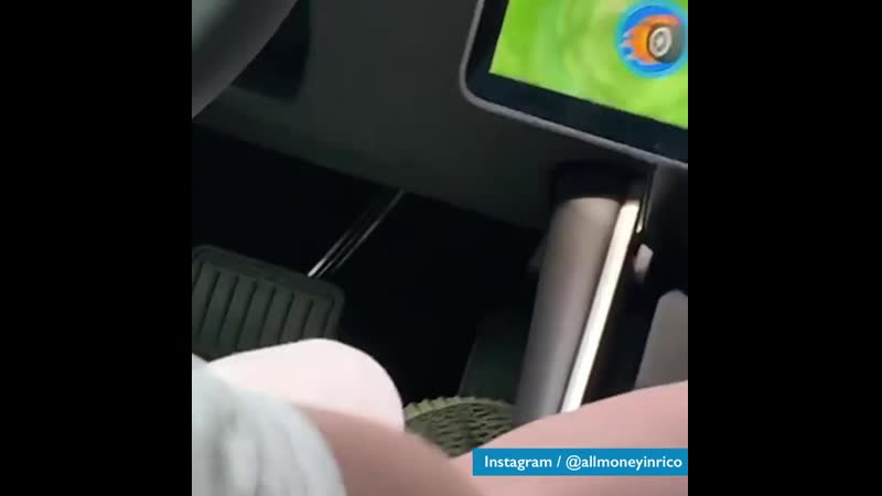 Tesla porn video – Playing a video game on tesla dashboard