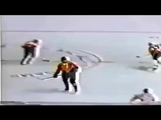 Уэйн гретцки великий хоккеист (hd) wayne gretzky is a great hockey player