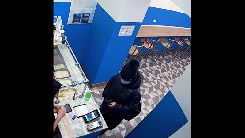 Превратила сдачу в недосдачу