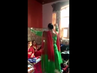 Pashto local song with beautifull dance subscribe my chanel for more videos plea mp4