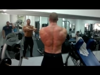 Ripped bodybuilder posing and training verry hot amazing body 2013[1]