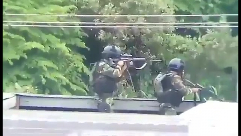 Спецназ полиции венесуэлы в столкновениях