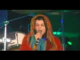 Sinéad o'connor "oro, se do bheatha 'bhaile (live)"