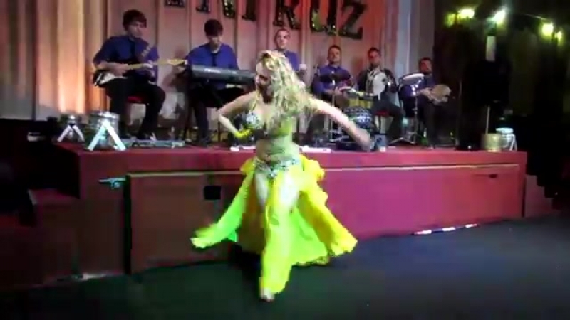 Juliana aragon junto a amal orquesta leylet hob &amp; drum solo 22693