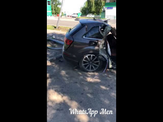 Audi q7 напополам