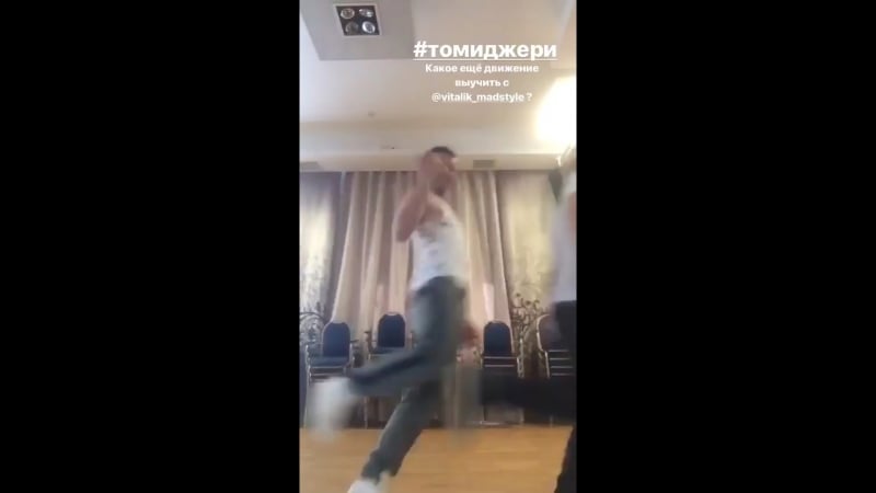 У деда колени скрипят [ @arseniyspopov ]