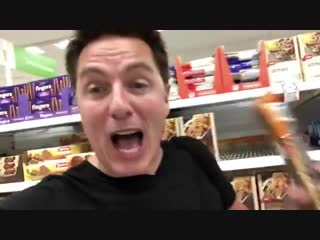 #supermarket #singing in #adelaide #australia the biscuit song @carolebarrowman jb