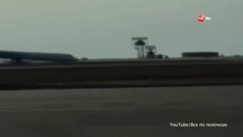 Опубликовано видео аварийной посадки самолета без шасси в астане