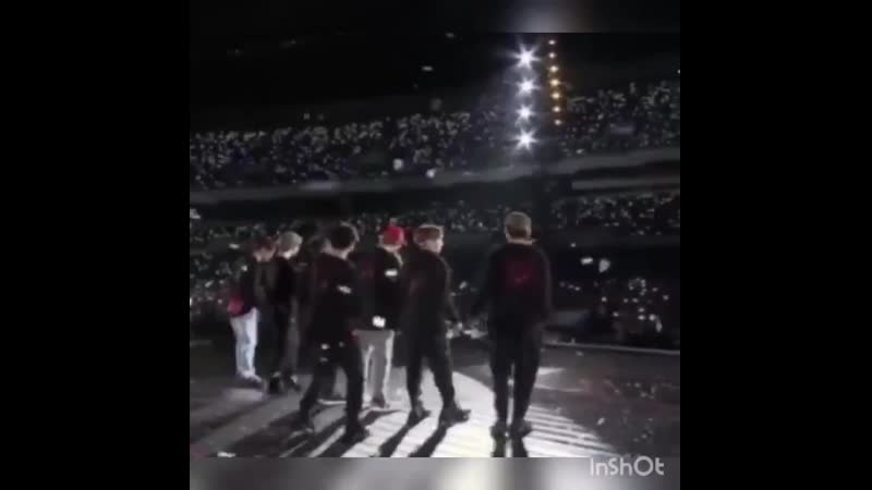 Kook saw jimin should i go next to him kooks heart yes kooks brain no kooks heart