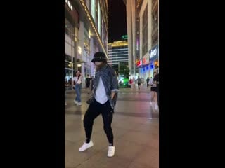 Boys lizzo dance challenge tik tok douyin