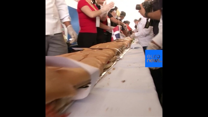 Nc мексиканцы сделали гигантский сэндвич