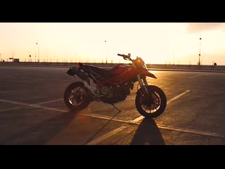 Ducati hypermotard 1100s