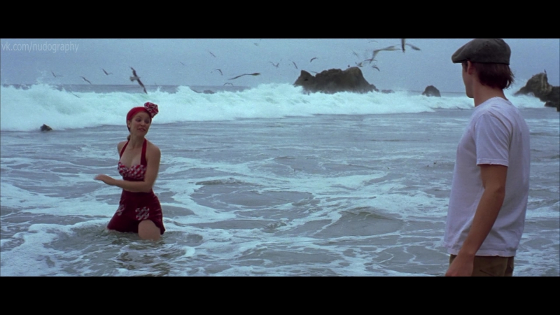 Рэйчел макадамс (rachel mcadams) в купальнике в фильме "дневник памяти" (the notebook, 2004, ник кассаветис) 1080p