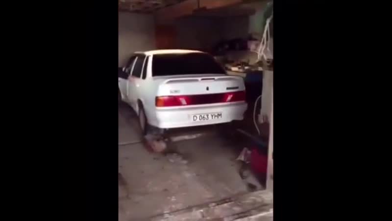 Приспособа в гараже