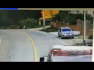 Because fck that car specifically 2 mp4