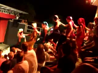 Белоснежка и 7 гномов!muzo в главной роли белоснежки!)