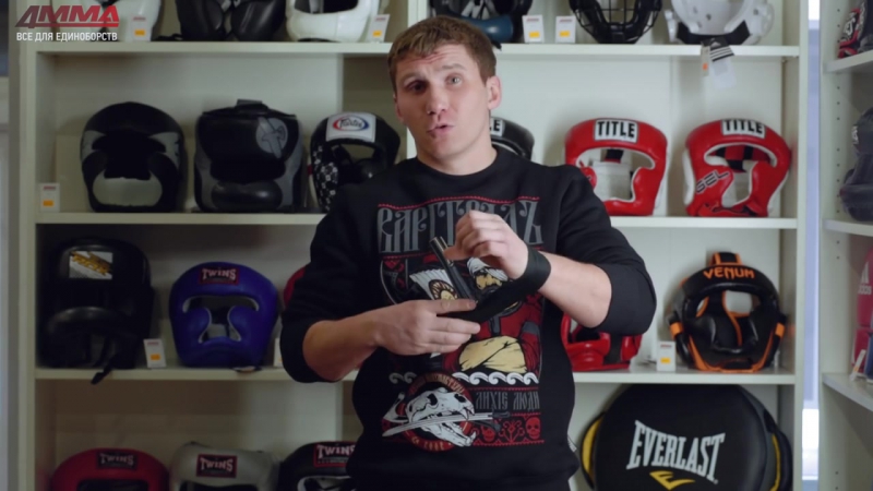 Как бинтовать руки в боксе, кикбоксинге, тайском боксе и мма способ 1 самый практичный и простой (1)