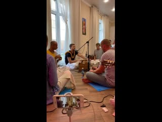 Hare krishna live live