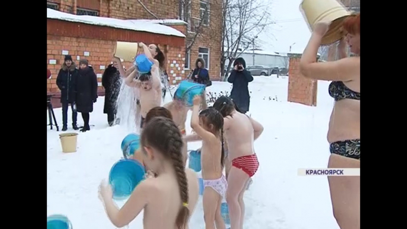 Красноярскому клубу юных моржат исполнилось 20 лет