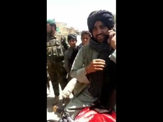 Afghanistan day 1 of the ceasefire talibans and soldiers look like cronies