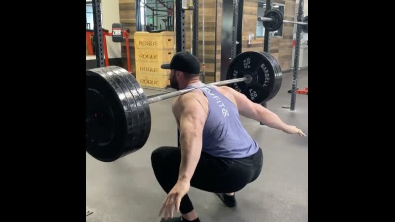 Приседания со штангой без рук