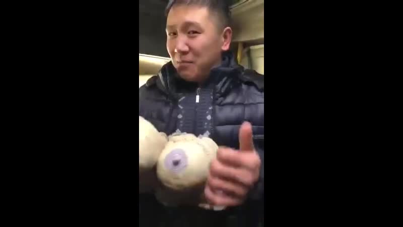 Сиськи нада?