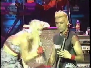 No doubt spiderwebs (live at super bowl tailgate party 2002)