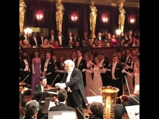 Lippen schweigen wiener ball placido domingo