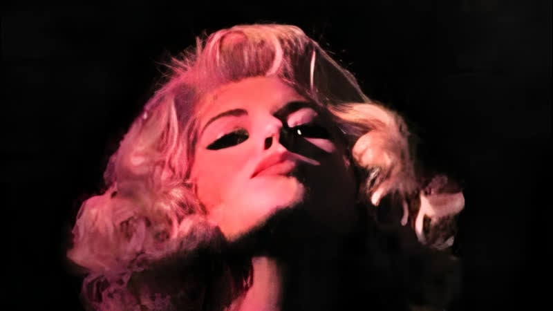 Эммануэль 7 на седьмом небе (1993)