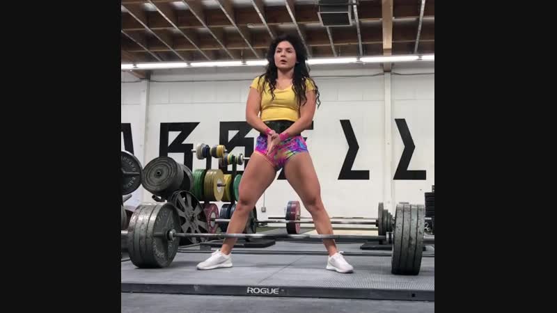 Мегги дельгадо тянет 183,5 кг на 2 раза