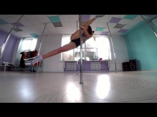 Alena pona exotic pole dance