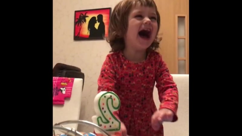 Я обожаю это видео ❤️ такая искренняя радость и в москва 06 06 2017