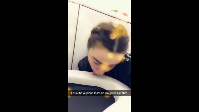 Лижет сортир 2