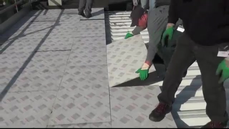 Утепление кровли блочным пеностеклом основание кровли профлист, клей millennium one step