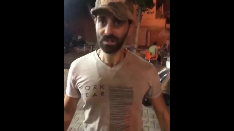 Трюкачи и банан