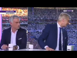 Throwback to when jose mourinho and arsene wenger were left speechless by lfc fans in madrid 😍