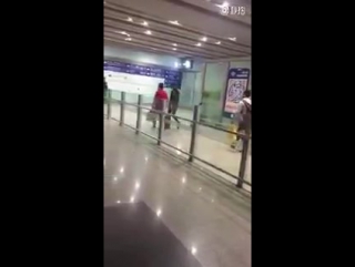 [lq fancam] 170419 ztao @ beijing airport