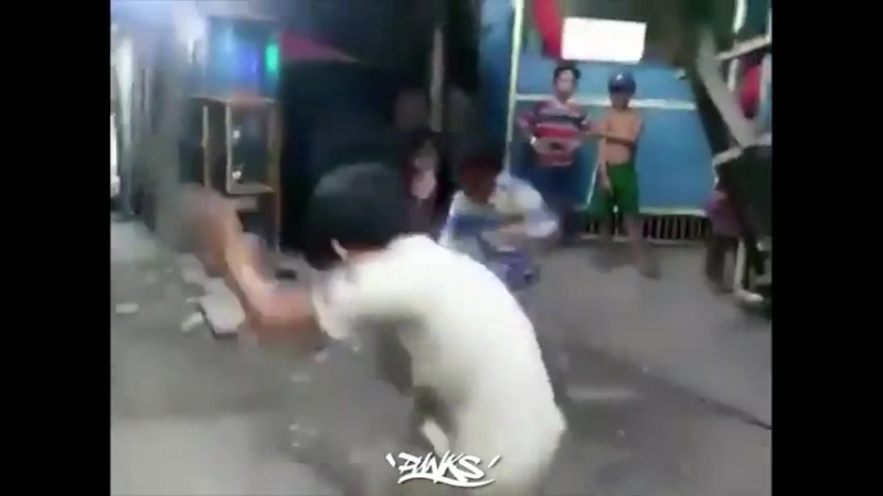 С другом когда слышите крутой трек (vhs video)