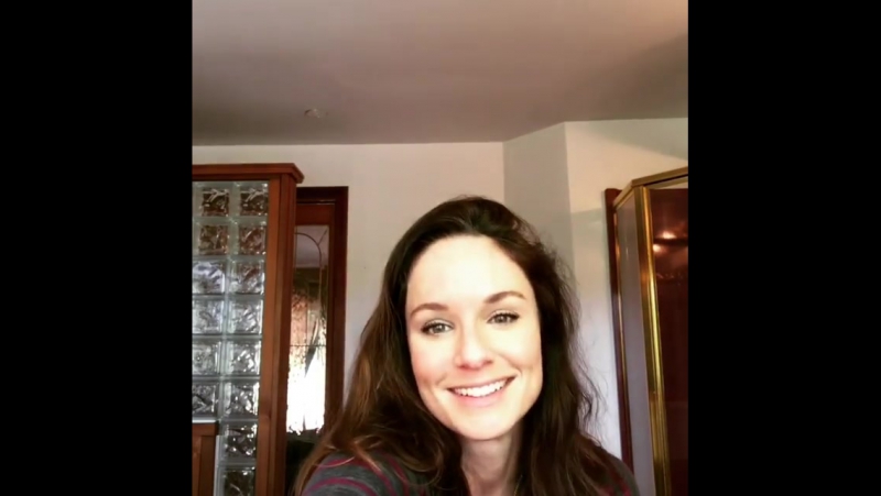 Сара уэйн кэллис обращается к поклонникам "побега"