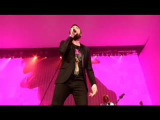 Kasabian underdog (live at summer solstice)