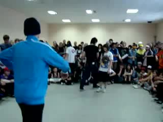 Bgirl yana vs bboy moovy a