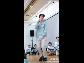 201114 @ justdancegame’s tiktok update with #johnny