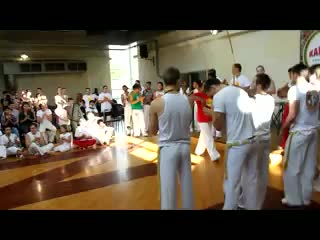 Синие и красный roda acmb capoeira em moscovo