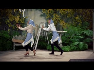 On how to be lovely kay thompson audrey hepburn (funny face 1957)