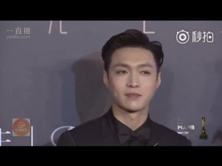 171122 zhang yixing 张艺兴 lay 14th annual esquire mahb award red carpet