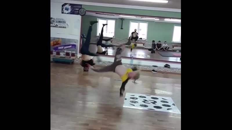 Bgirl petaira &amp; smail devil